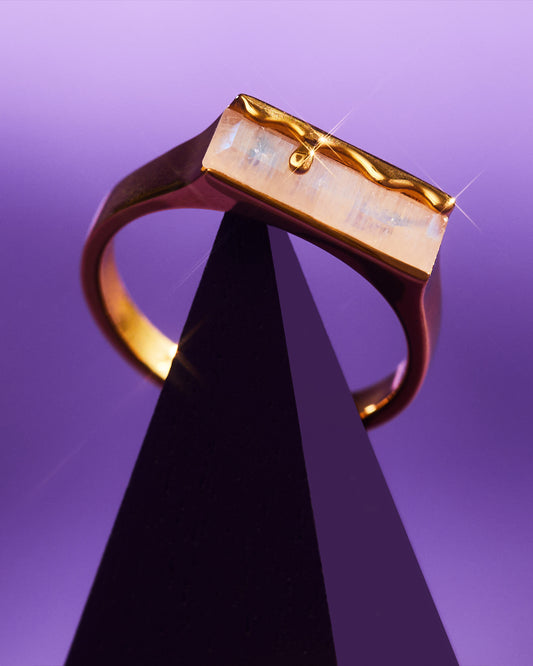 Marie June Dripping Ring - Moonstone