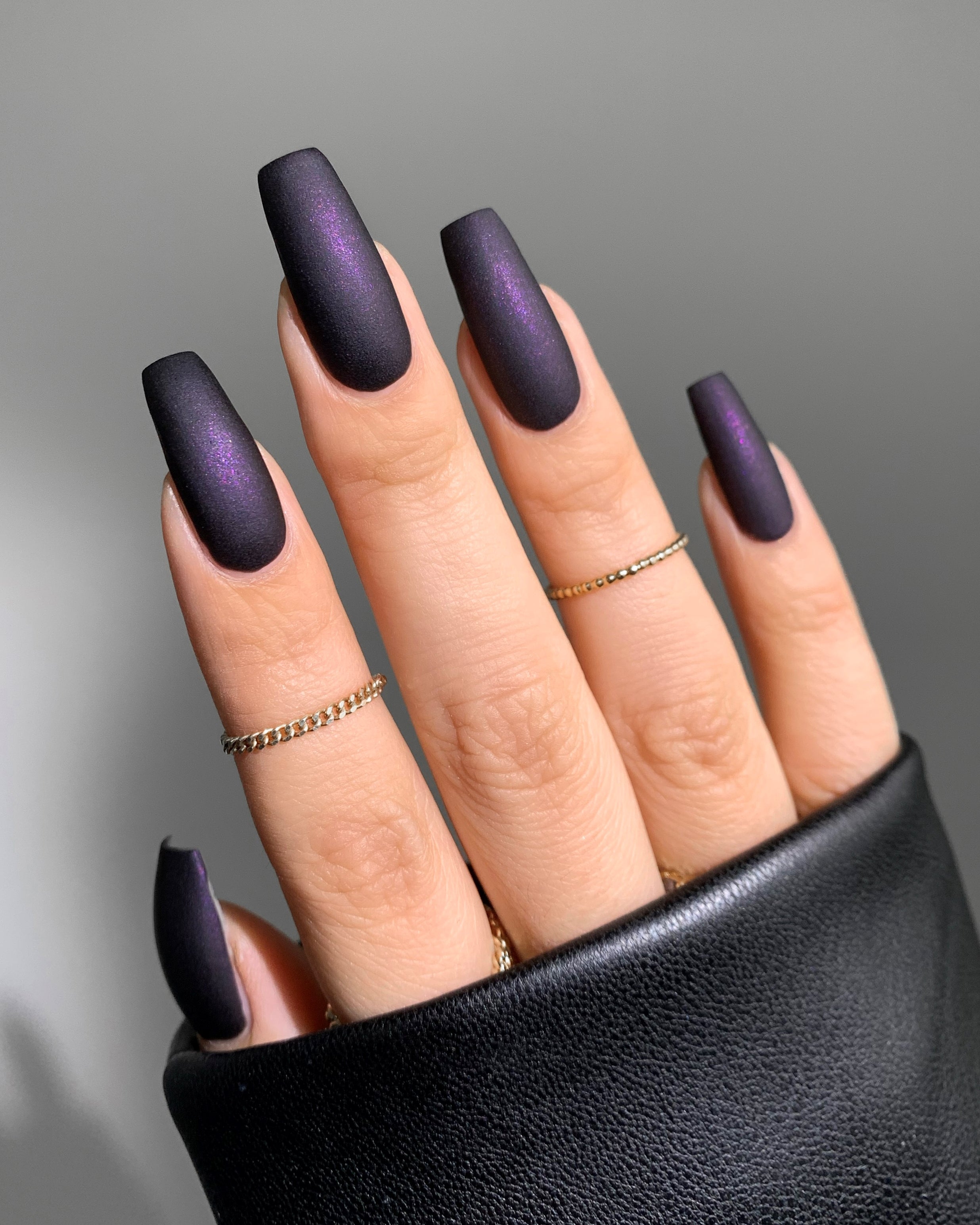 Make your nails stand out with MI Fashion's Matte Nail Polish Set